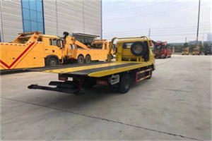 八大处非事故拖车